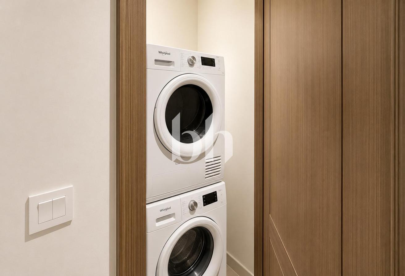 Single Row | Water View | Maids Room photo 21