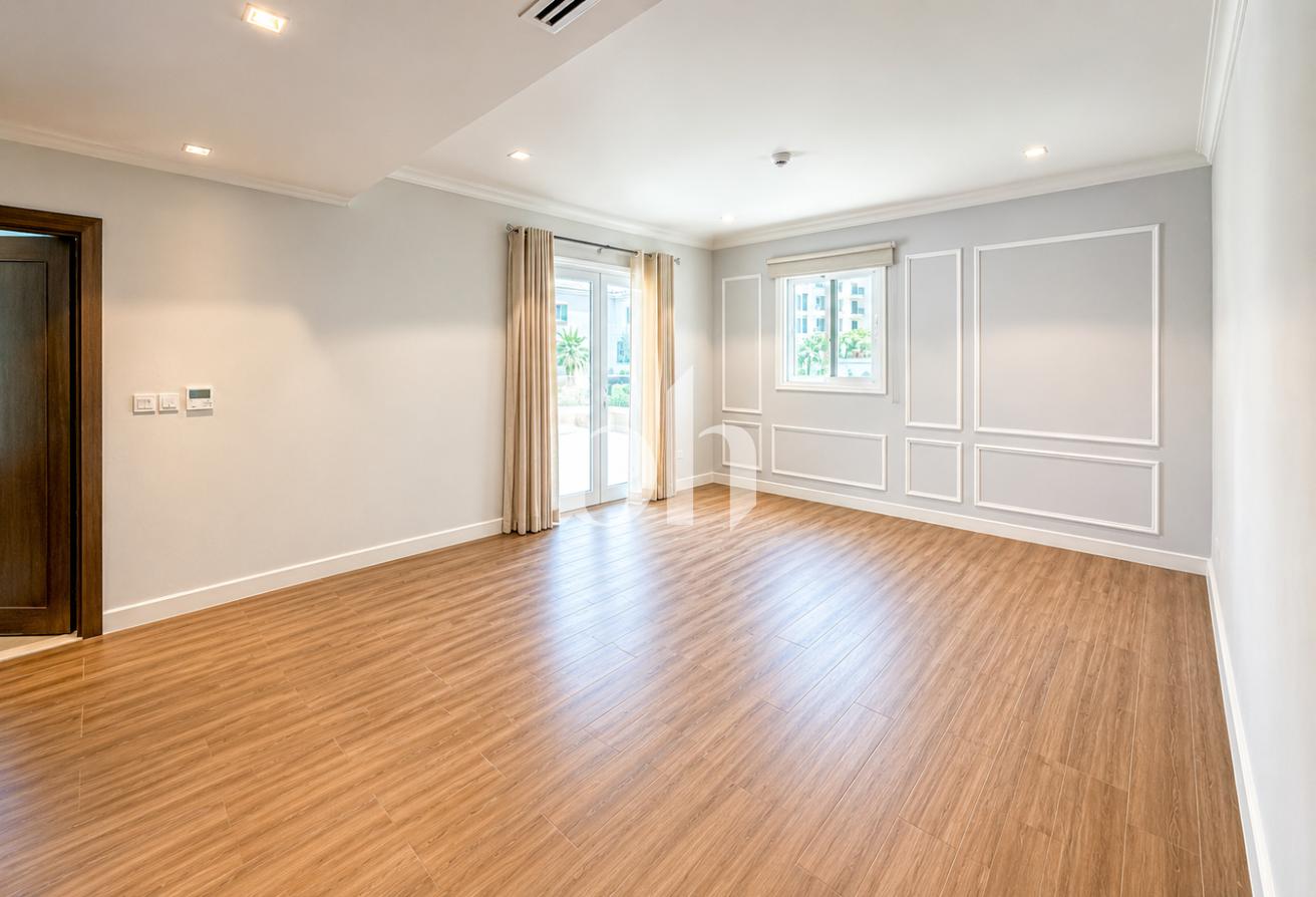 Single Row | Water View | Maids Room photo 14