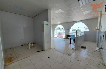Shop - Studio - 1 for rent in Cornich Ras Al Khaima - Ras Al Khaimah