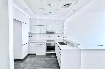 شقة - غرفة نوم - 2 حمامات للبيع في اويا رزيدنس‎ - موتور سيتي - دبي