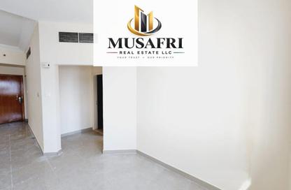 Apartment - 1 - 2 for rent in Al Nahda Complex - Al Nahda - Sharjah Apartment - 1 - 2 for rent in Al Nahda Complex - Al Nahda - Sharjah