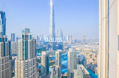 Apartment - 3 Bedrooms - 5 Bathrooms for rent in Vida Residence Downtown - Downtown Dubai - Dubai
