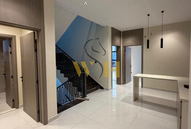 121976224 - Property Image 3