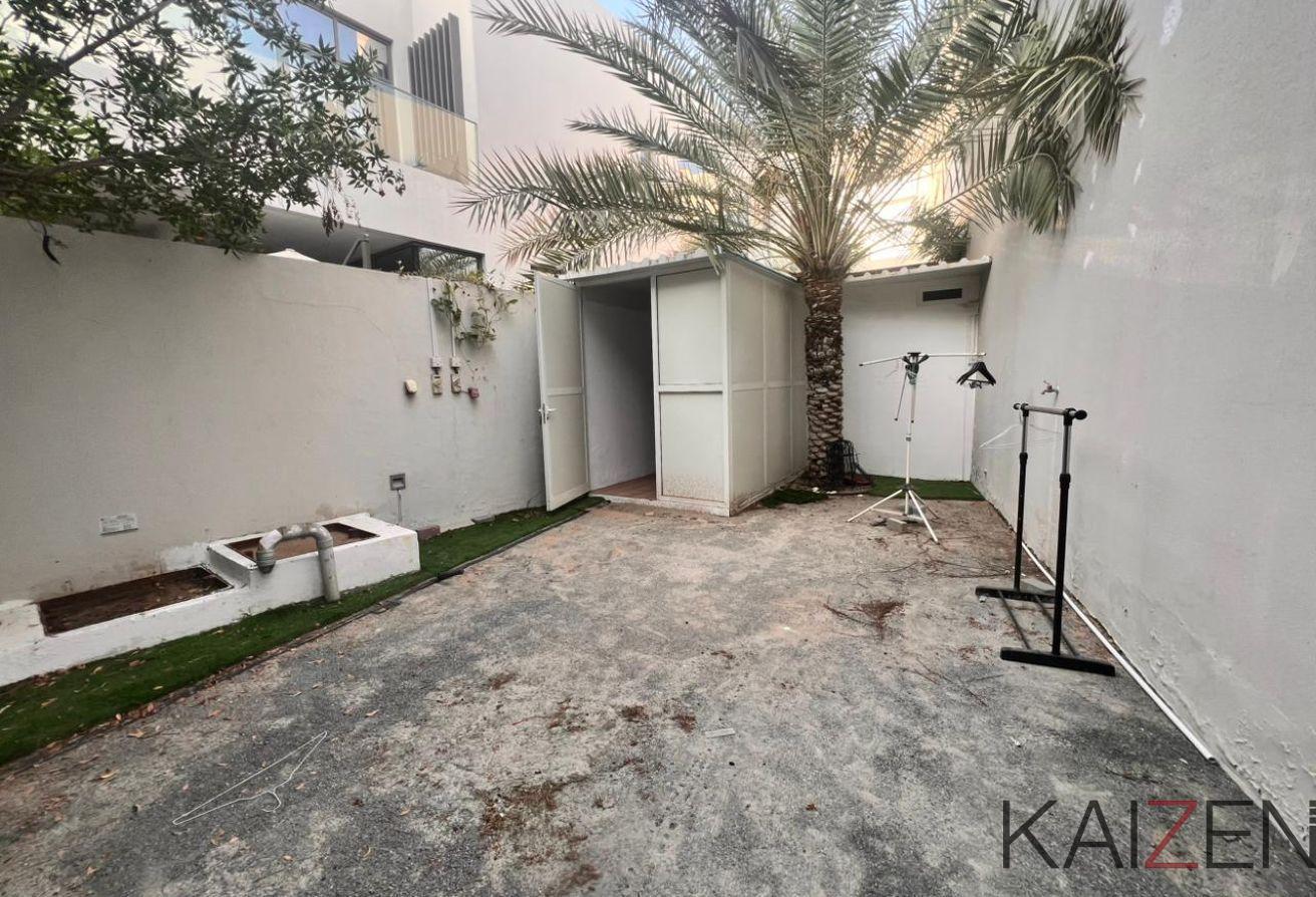 Premium 5BHK Villa | Maids Room | Prime Location photo 14