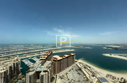 Apartment - 1 Bedroom - 2 Bathrooms for rent in The Palm Tower - Palm Jumeirah - Dubai