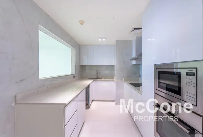 158221037 - Property Image 3