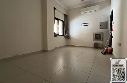 شقة - 1 حمام للايجار في بناية النافورة 1 - 2  الروضة - الروضة - عجمان