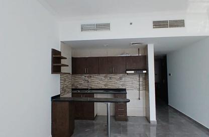 Apartment - Studio - 1 for rent in Dar Al Majaz - Jamal Abdul Nasser Street - Al Majaz - Sharjah