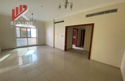 Apartment - 2 Bedrooms - 1 Bathroom for rent in Al Qulaya'ah - Al Sharq - Sharjah
