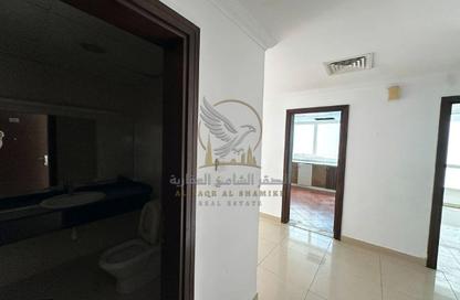 Apartment - 2 - 3 for rent in Burj Al Majaz Tower - Al Majaz 2 - Al Majaz - Sharjah