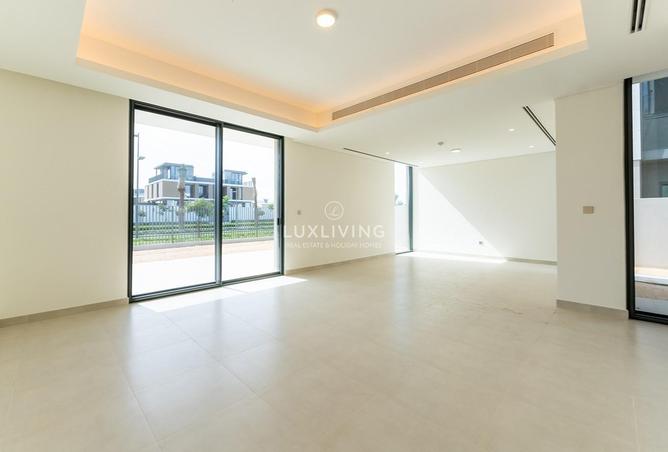 82786502 - Property Image 2