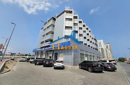 Show Room - Studio - 2 Bathrooms for rent in Sheikh Hamad Bin Abdullah St. - Fujairah