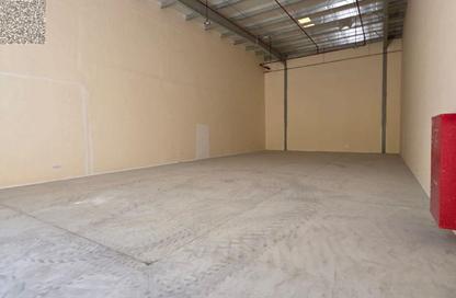 Warehouse - Studio - 1 for rent in Emirates Industrial City - Sharjah