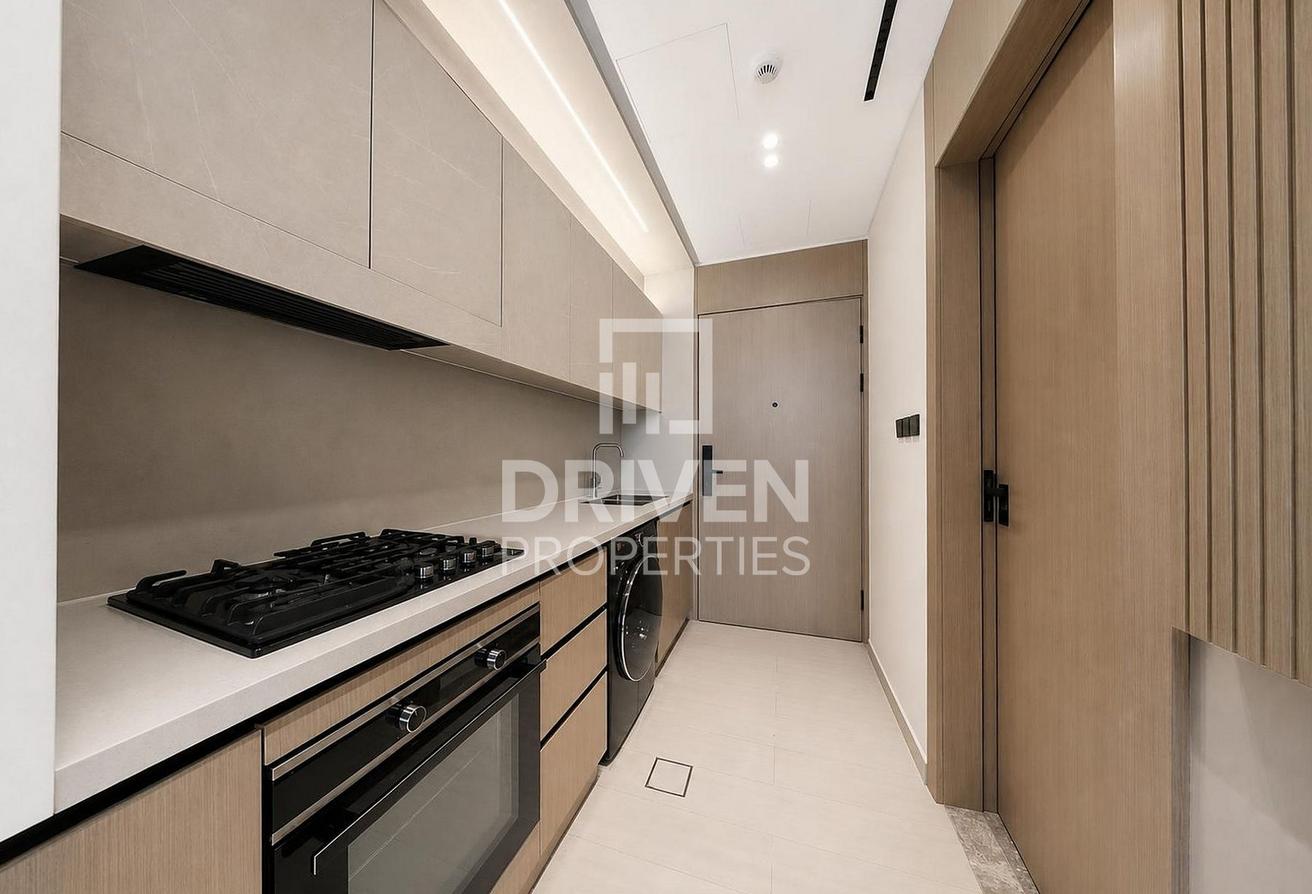 Fully Furnished | Well Maintained | Community View photo 6