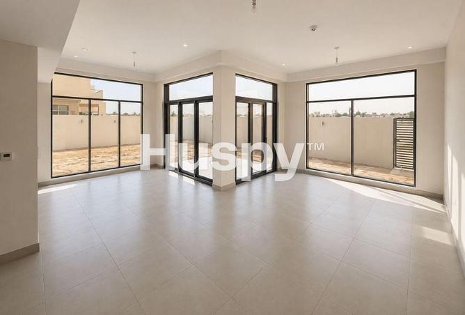 Vacant | Landscaped | Unfurnished photo 2
