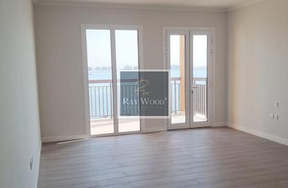 Townhouse - 5 Bedrooms - 6 Bathrooms for rent in Sur La Mer 1 - Sur La Mer - Jumeirah 1 - Jumeirah - Dubai Townhouse - 5 Bedrooms - 6 Bathrooms for rent in Sur La Mer 1 - Sur La Mer - Jumeirah 1 - Jumeirah - Dubai