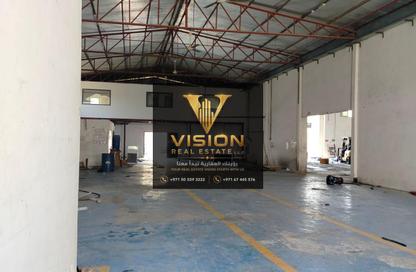 Warehouse - Studio - 4 Bathrooms for rent in Umm Al Thuoob - Umm Al Quwain
