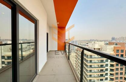 Apartment - 1 Bedroom - 1 Bathroom for sale in Binghatti Point - Dubai Silicon Oasis - Dubai