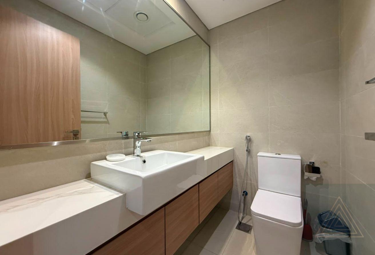 Luxury 1BHK Apartment | Burj Khalifa View | Vacant photo 13