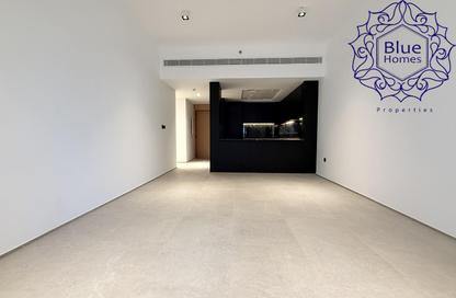 Apartment - 2 - 3 for rent in SH Living 1 - District 14 - Jumeirah Village Circle - Dubai
