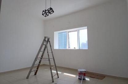 Apartment - 2 Bedrooms - 3 Bathrooms for rent in Queen Tower - Al Qasba - Sharjah