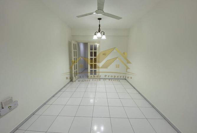 1 BR Apartment in Bur Dubai with Landmark View photo 2