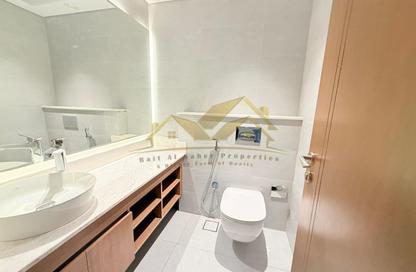 Apartment - 1 Bedroom - 2 Bathrooms for rent in Jumeirah Garden City - Al Satwa - Dubai