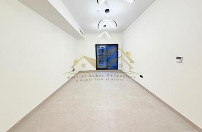 Apartment - 1 Bedroom - 2 Bathrooms for rent in Jumeirah Garden City - Al Satwa - Dubai