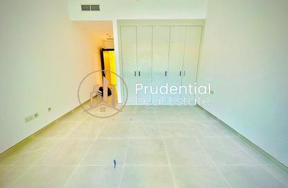 Apartment - 3 Bedrooms - 4 Bathrooms for rent in Bloom Marina - Al Bateen - Abu Dhabi