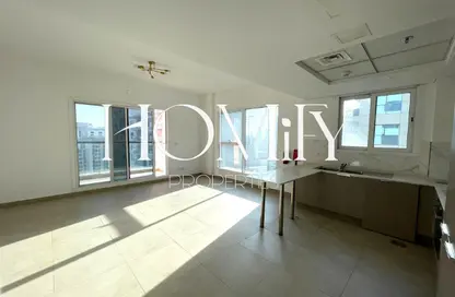 شقة - غرفة نوم - 2 حمامات للايجار في البرج الإمبراطوري - ديستريكت 17 - قرية جميرا الدائرية - دبي