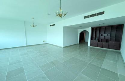 Apartment - 3 Bedrooms - 4 Bathrooms for rent in Al Mamzar - Al Mamzar - Sharjah - Sharjah