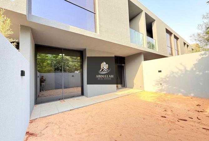 74233447 - Property Image 3