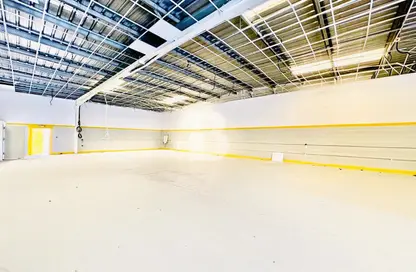 Warehouse - Studio for rent in Dubai Investment Park 2 (DIP 2) - Dubai Investment Park (DIP) - Dubai