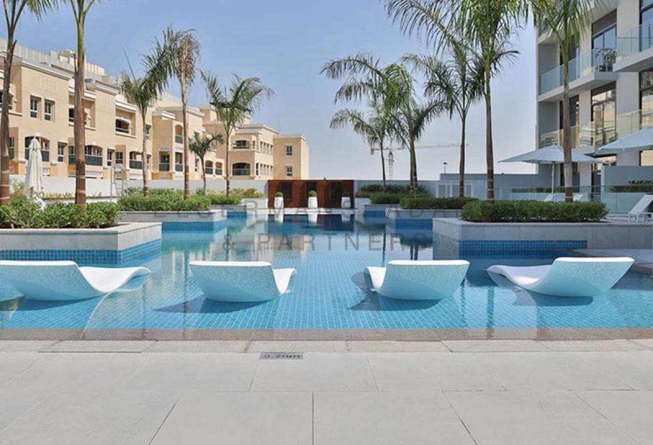 VACANT l FULLY FURNISHED l POOLVIEW photo 18