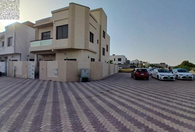 130677815 - Property Image 3