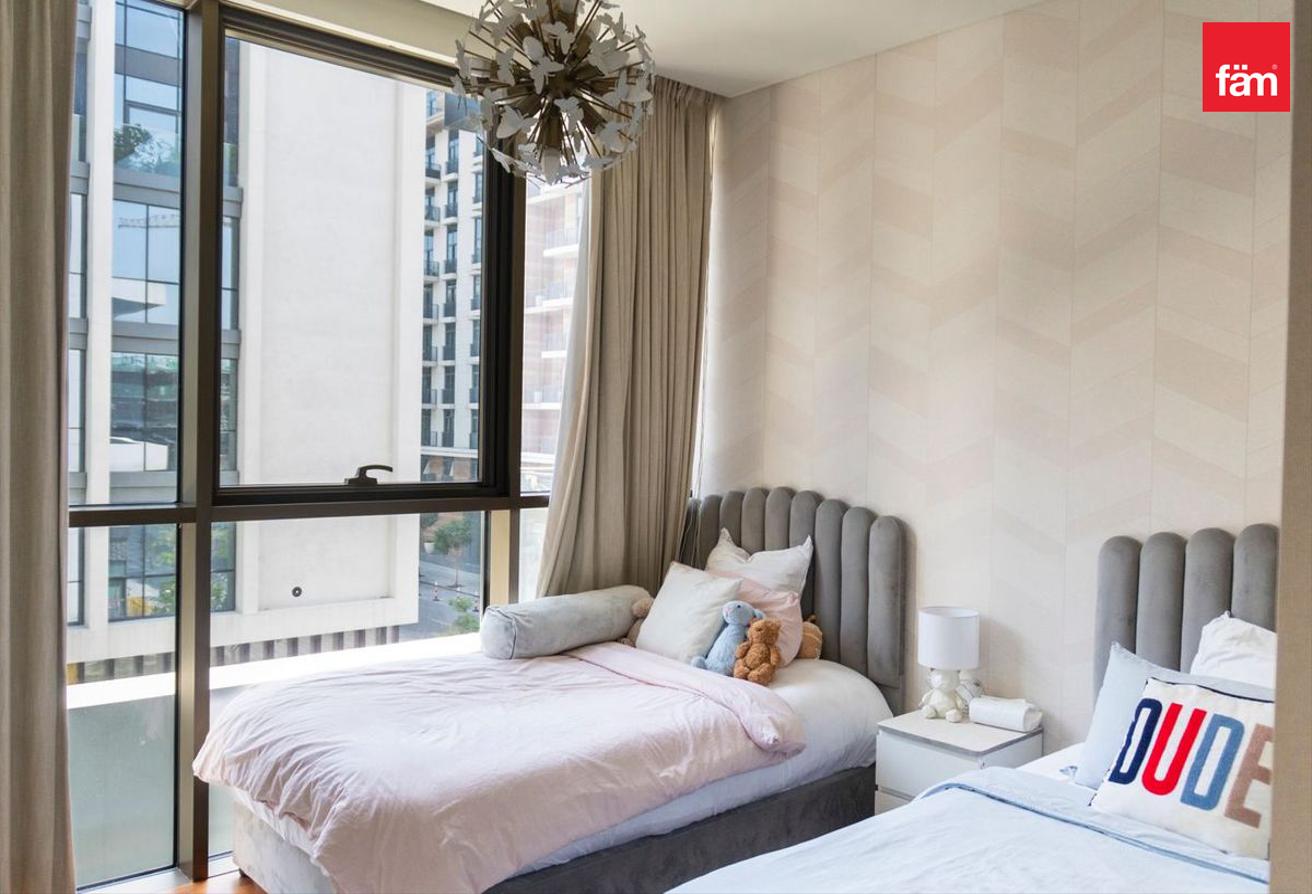 Fully Furnished, Maids room, Balcony photo 8