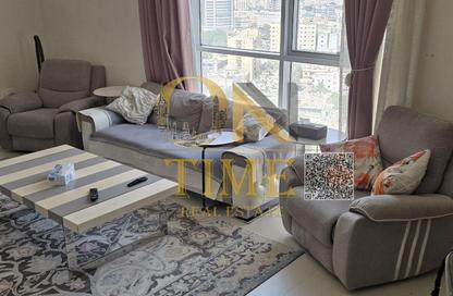 شقة - 2 غرف نوم - 3 حمامات للايجار في مساكن كورنيش عجمان - طريق كورنيش عجمان - عجمان