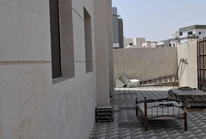 74624607 - Property Image 3