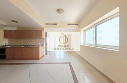 Apartment - Studio - 1 Bathroom for rent in Al Maya Building - Al Nahda - Sharjah Apartment - Studio - 1 Bathroom for rent in Al Maya Building - Al Nahda - Sharjah