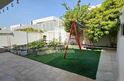 Villa - 5 - 6 for sale in West Yas - Yas Island - Abu Dhabi