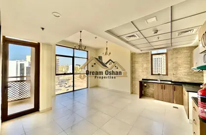 Apartment - 2 Bedrooms - 3 Bathrooms for rent in Rose Building - Al Jaddaf - Dubai Apartment - 2 Bedrooms - 3 Bathrooms for rent in Rose Building - Al Jaddaf - Dubai