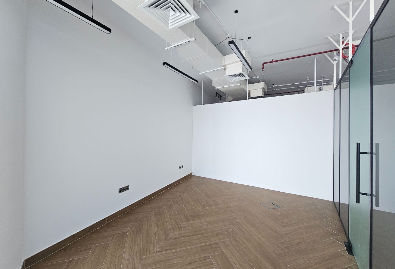 Studio office space in I Rise Tower, Barsha Heights (Tecom): 6