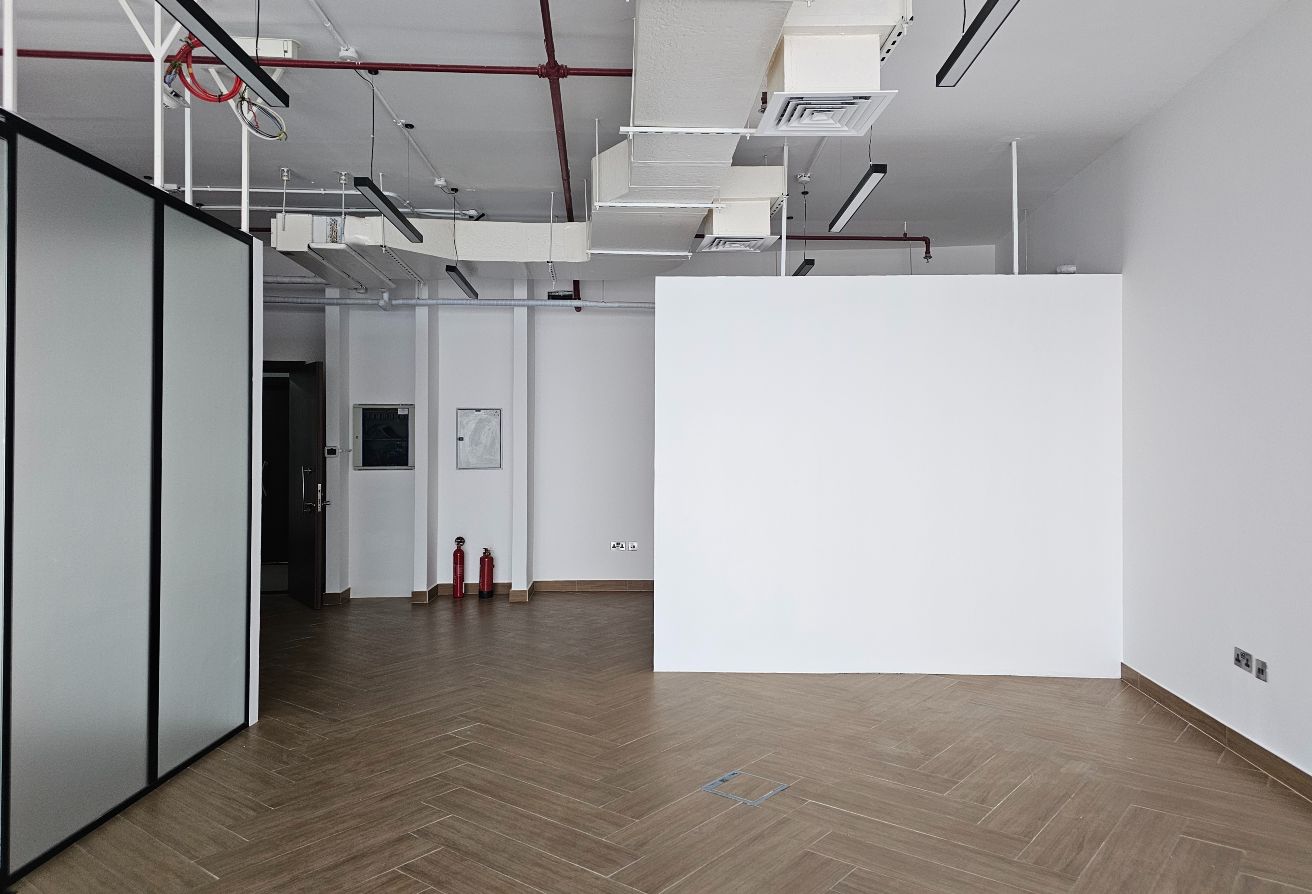 Studio office space in I Rise Tower, Barsha Heights (Tecom): 7