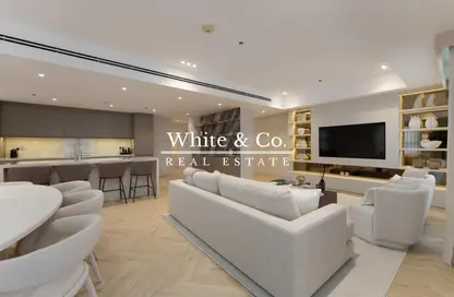 Apartment - 3 Bedrooms - 4 Bathrooms for sale in Princess Tower - Dubai Marina - Dubai