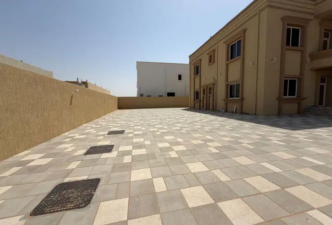 98277817 - Property Image 2