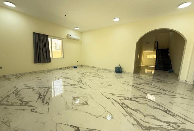 98277817 - Property Image 3