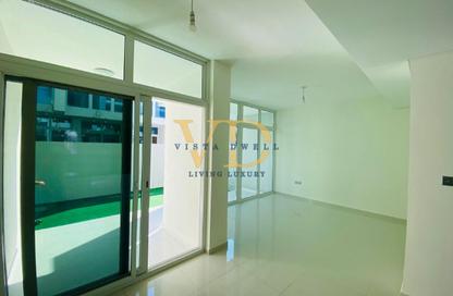 Townhouse - 3 - 3 for rent in Albizia - Damac Hills 2 - Dubai Townhouse - 3 - 3 for rent in Albizia - Damac Hills 2 - Dubai