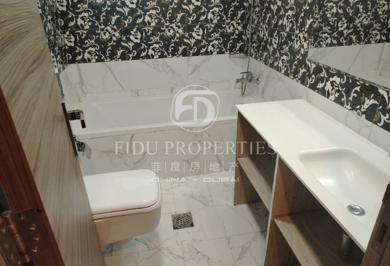 Amazing Apartment| Spacious Layout | Close Kitchen