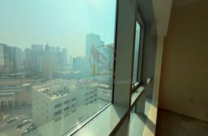 Apartment - 1 Bedroom - 2 Bathrooms for rent in Al Yasmin Tower - Al Majaz - Sharjah