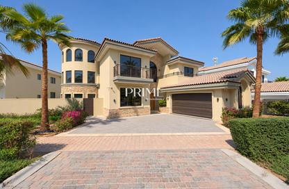 Villa - 5 - 6 for sale in Sanctuary Falls - Jumeirah Golf Estates - Dubai